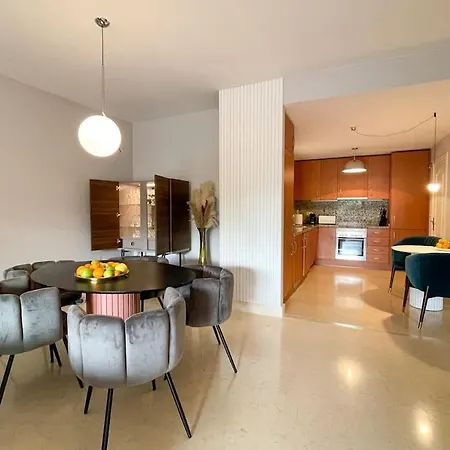 Luxurious 2 Bedroom With Facilities *
