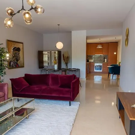 Luxurious 2 Bedroom With Facilities Apartmán *