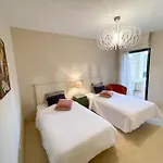 Luxurious 2 Bedroom With Facilities Benahavís