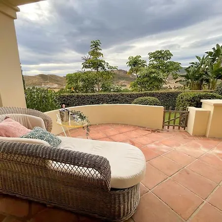 Luxurious 2 Bedroom With Facilities Apartment