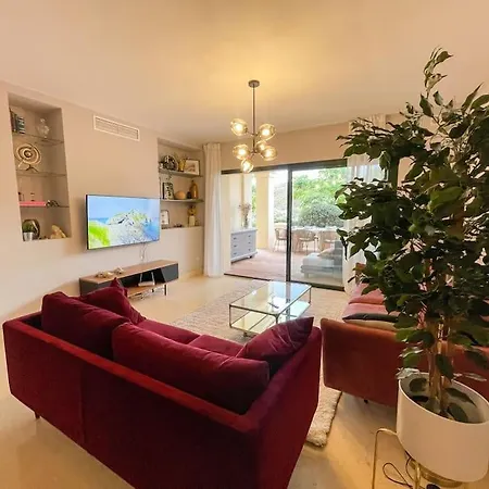 Apartment Luxurious 2 Bedroom With Facilities Benahavis