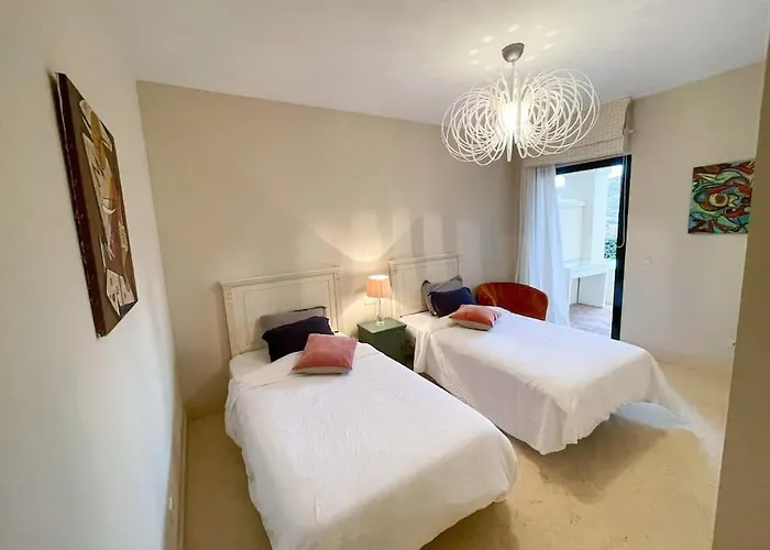 Luxurious 2 Bedroom With Facilities Benahavís